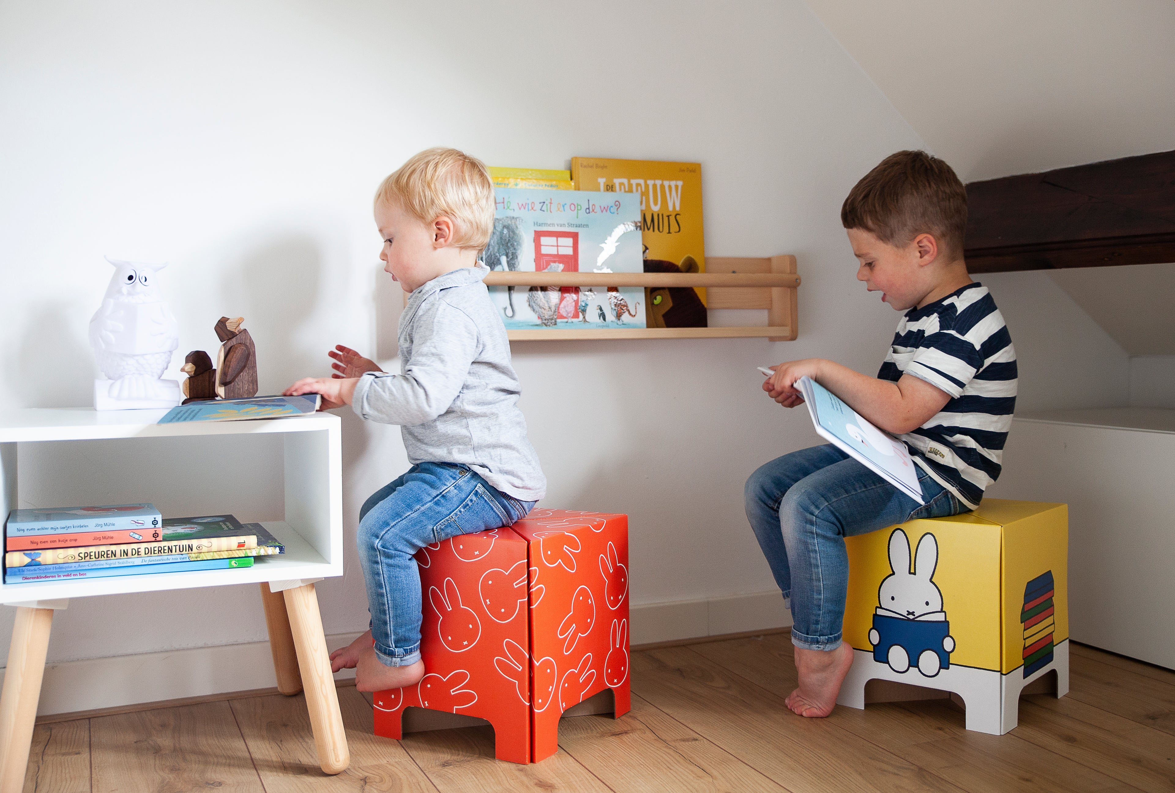 Miffy stool red cardboard